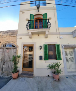 Ramla Boutique Home